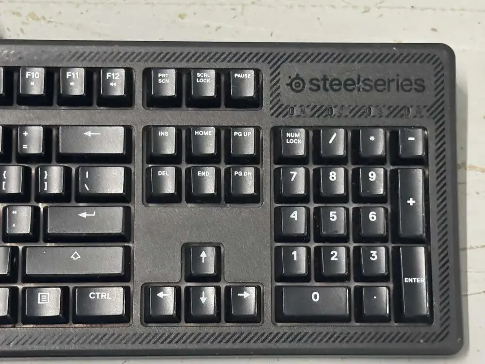 SteelSeries Apex 100 Gaming Keyboard USB KB-00004